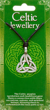 Load image into Gallery viewer, GREEN LEGEND TRIANGLE KNOTWORK CHOKER